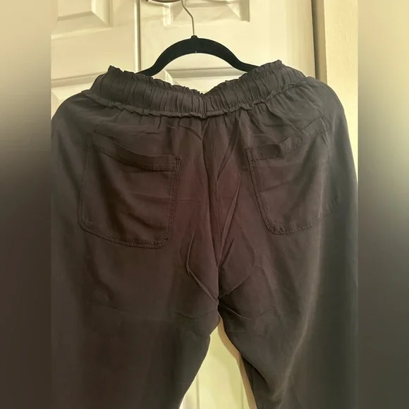 NWT Splendid Nolan straight leg pants. Size XS can also fit S. - Picture 14 of 14